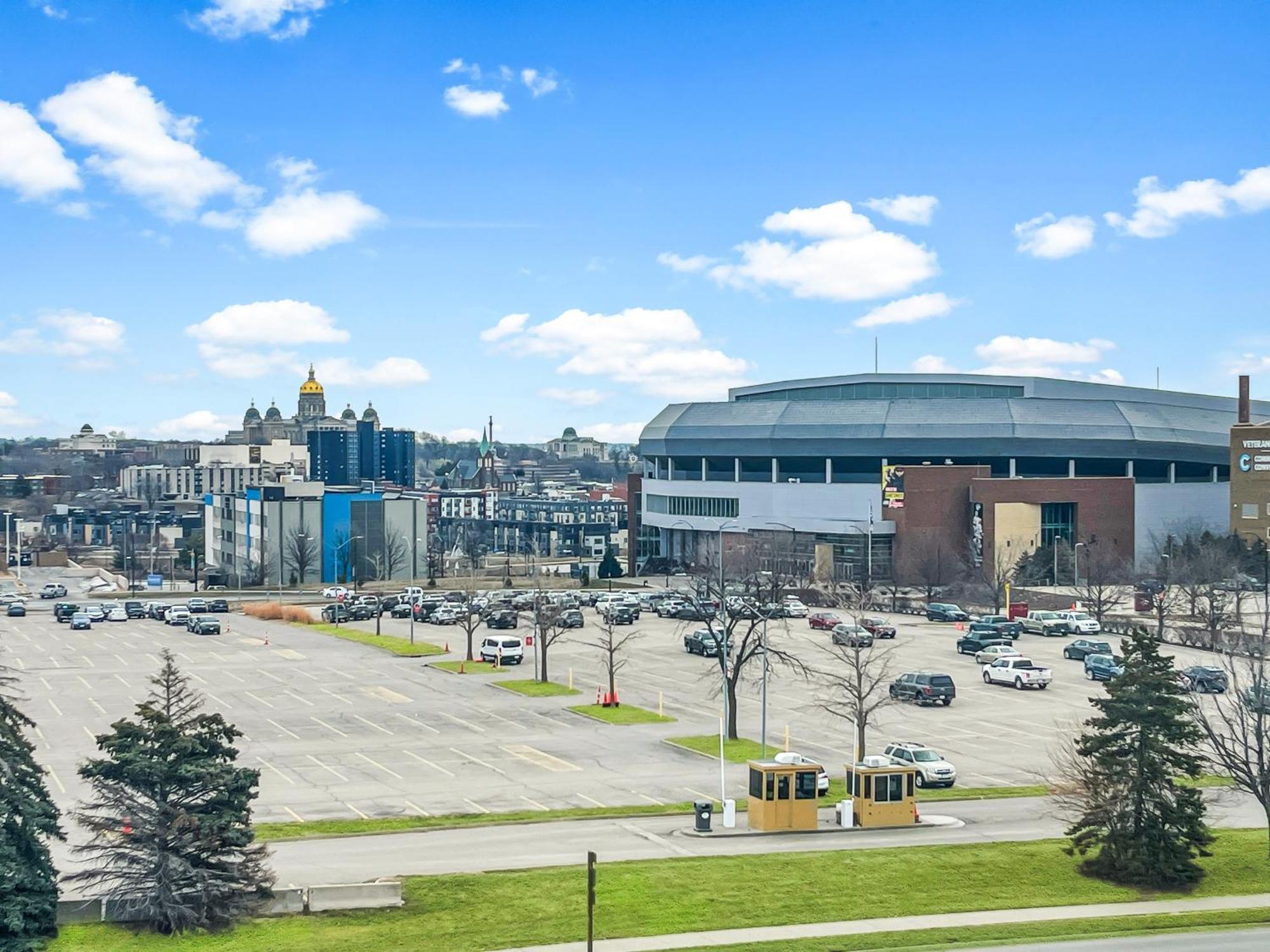 Modern Studio - Walk To Wells Fargo Arena Apartment Des Moines Exterior photo